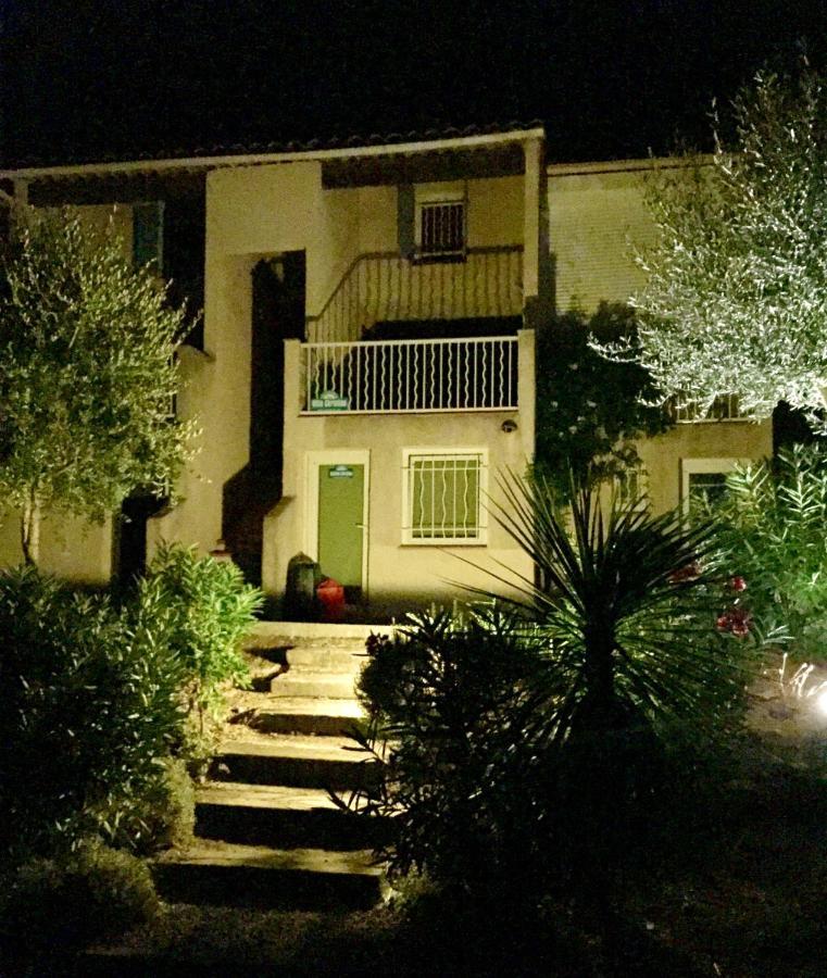 Maison Charmante A Cogolin Avec Vue Sur La Mer Et Piscine Luaran gambar